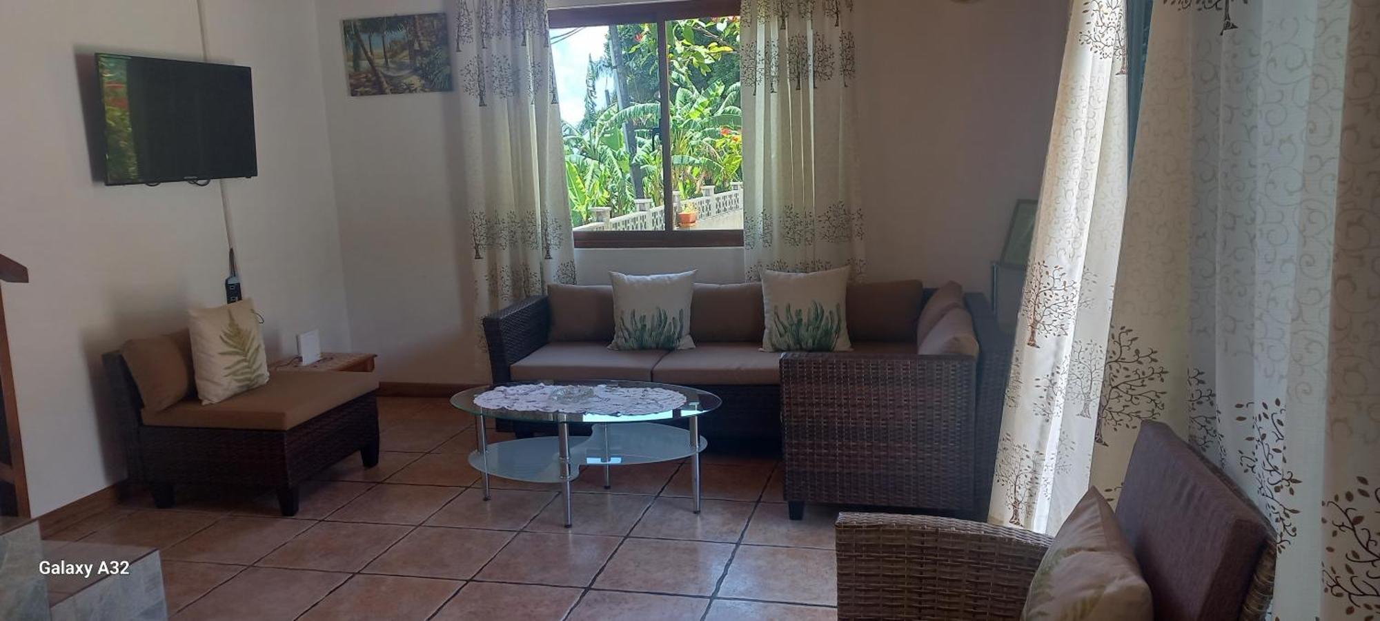 Loversnest Self Catering Anse aux Pins Exteriör bild